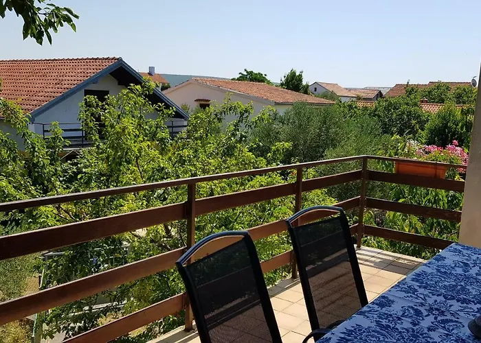 Letina アパート Sukošan