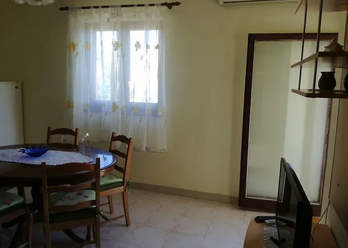 Διαμέρισμα Letina Sukošan